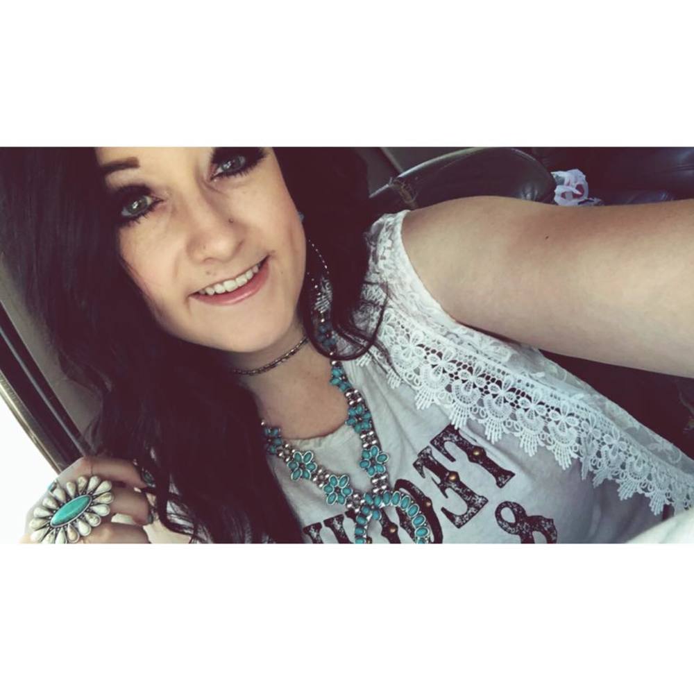 Meet your Posher, Shelby